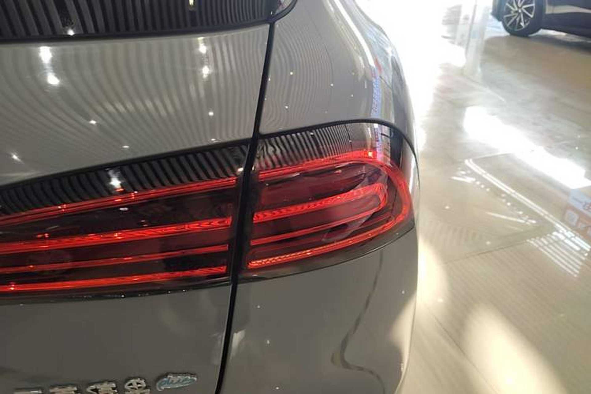 Used Wuling Bingo PLUS 2024 510 km Flagship Edition Four-Seater Version Right Rear Taillight