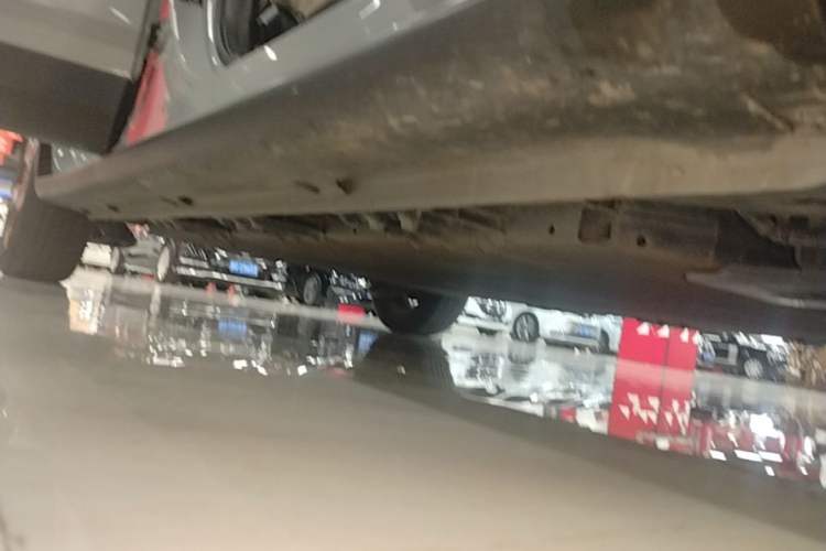 Used Wuling Bingo PLUS 2024 510 km Flagship Edition Four-Seater Version Right Side Sill