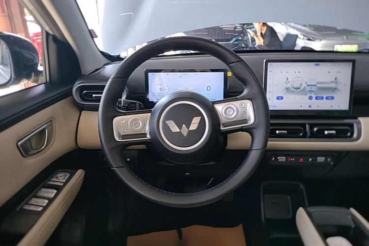 Used Wuling Bingo PLUS 2024 401 km Flagship Edition Four-Seater Version Steering Wheel