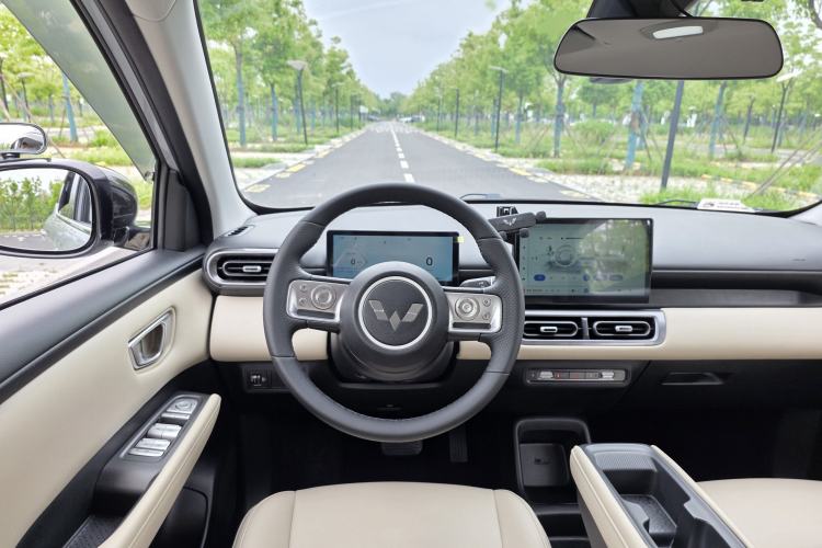 Used Wuling Bingo PLUS 2024 510 km Flagship Edition Four-Seater Version Steering Wheel