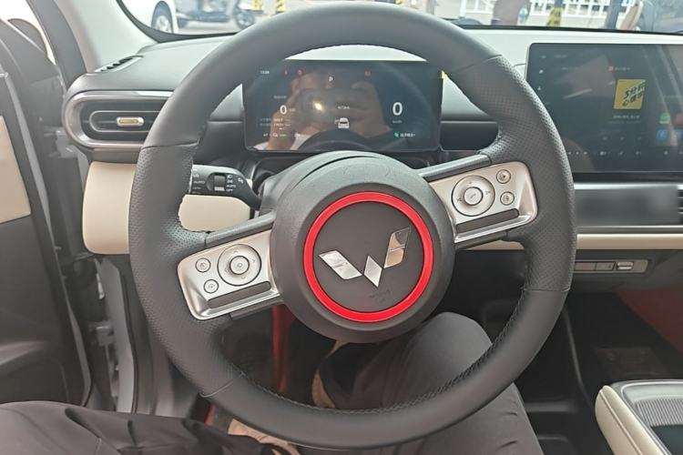 Used Wuling Bingo PLUS 2024 510 km Flagship Edition Four-Seater Version Steering Wheel