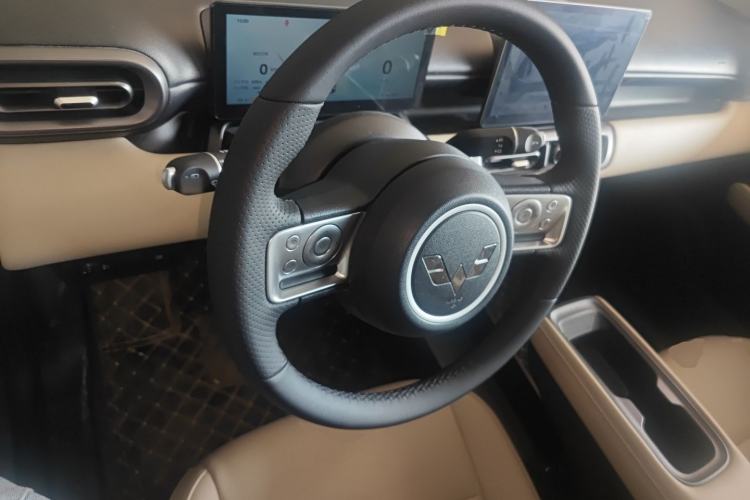 Used Wuling Bingo PLUS 2024 401 km Flagship Edition Four-Seater Version Steering Wheel