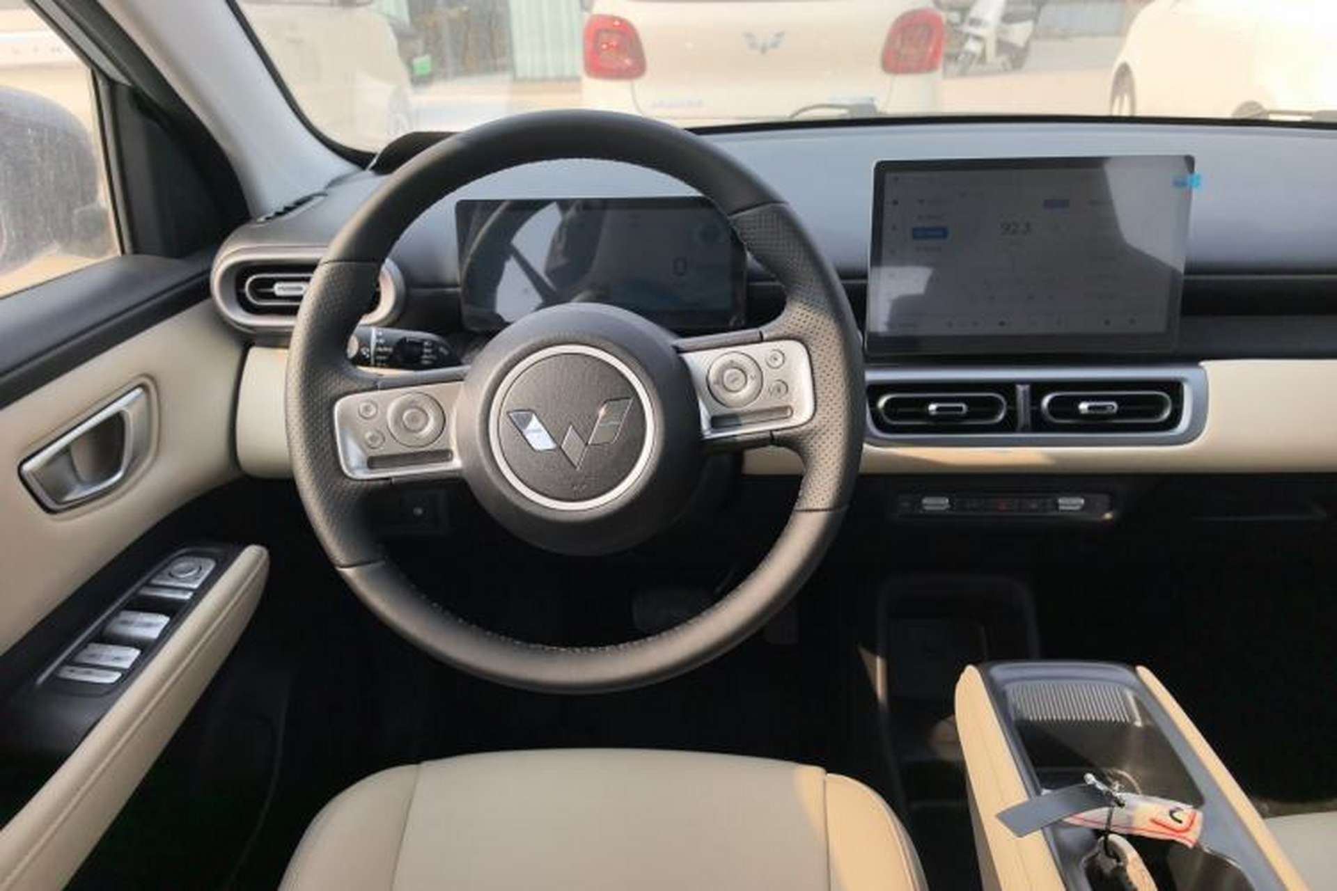 Used Wuling Bingo PLUS 2024 401 km Range 5-Seater Version Steering Wheel