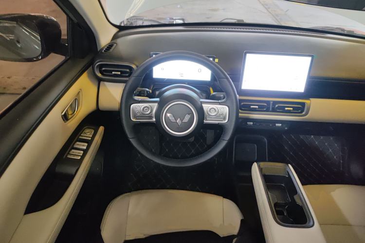 Used Wuling Bingo PLUS 2024 510 km Flagship Edition Four-Seater Version Steering Wheel