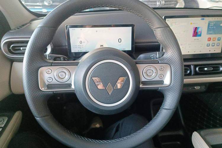 Used Wuling Bingo PLUS 2024 510 km Flagship Edition Four-Seater Version Steering Wheel
