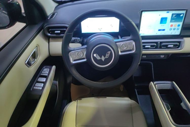Used Wuling Bingo PLUS 2024 401 km Flagship Edition Four-Seater Version Steering Wheel