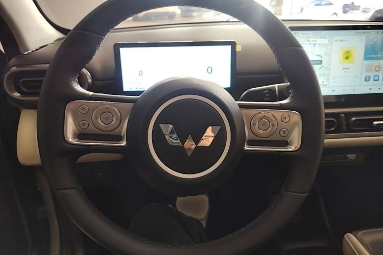 Used Wuling Bingo PLUS 2024 510 km Flagship Edition Four-Seater Version Steering Wheel