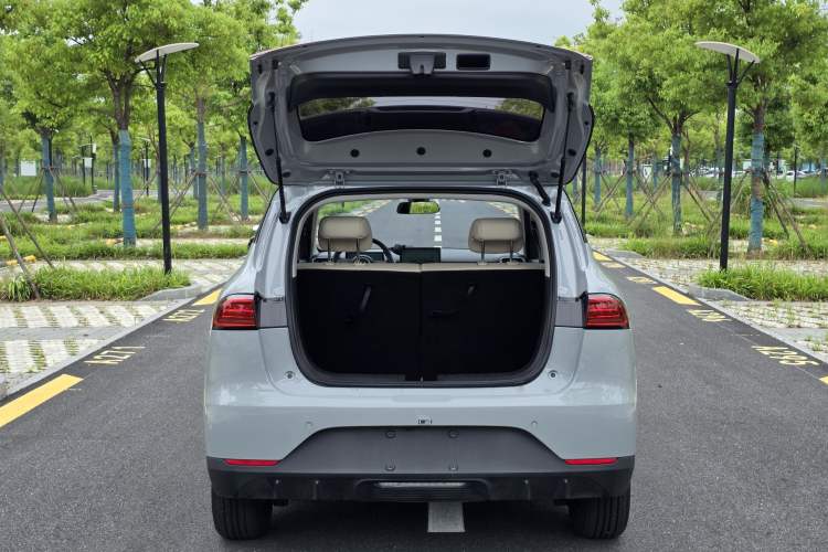 Used Wuling Bingo PLUS 2024 510 km Flagship Edition Four-Seater Version Trunk
