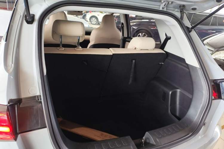 Used Wuling Bingo PLUS 2024 510 km Flagship Edition Four-Seater Version Trunk