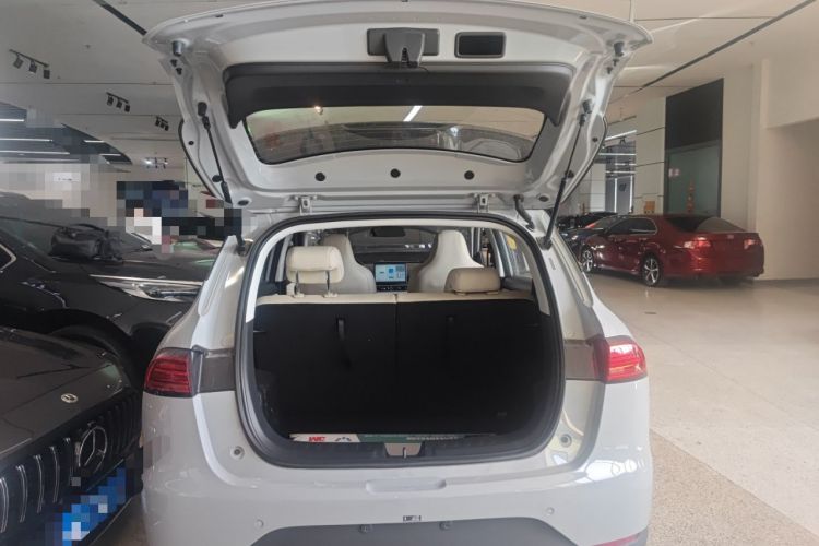 Used Wuling Bingo PLUS 2024 401 km Flagship Edition Four-Seater Version Trunk