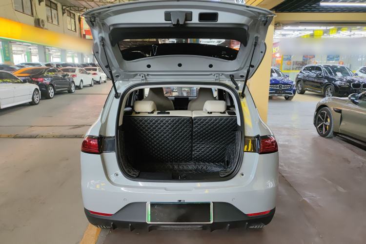 Used Wuling Bingo PLUS 2024 510 km Flagship Edition Four-Seater Version Trunk