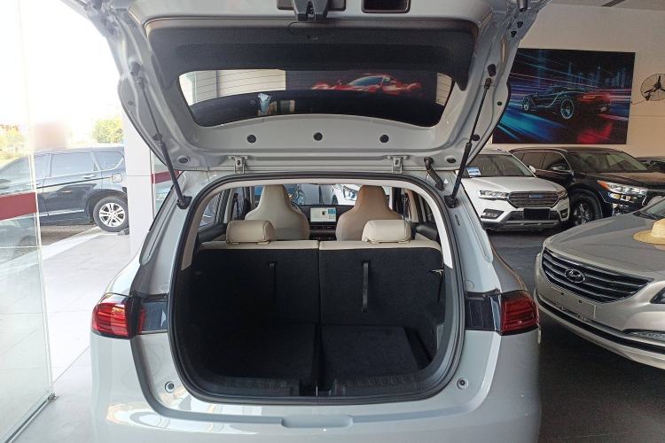 Used Wuling Bingo PLUS 2024 510 km Flagship Edition Four-Seater Version Trunk