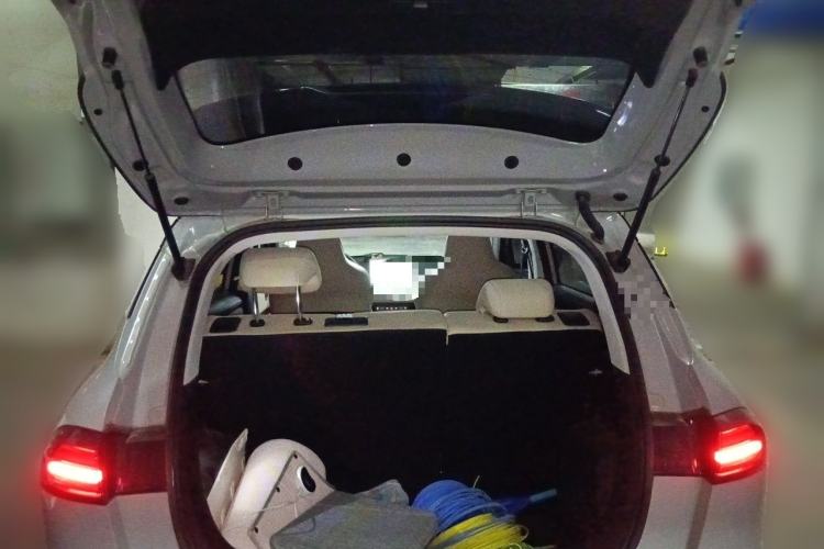 Used Wuling Bingo PLUS 2024 330 km Range Five-Seater Version Trunk