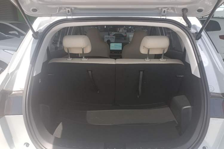 Used Wuling Bingo PLUS 2024 510 km Flagship Edition Four-Seater Version Trunk