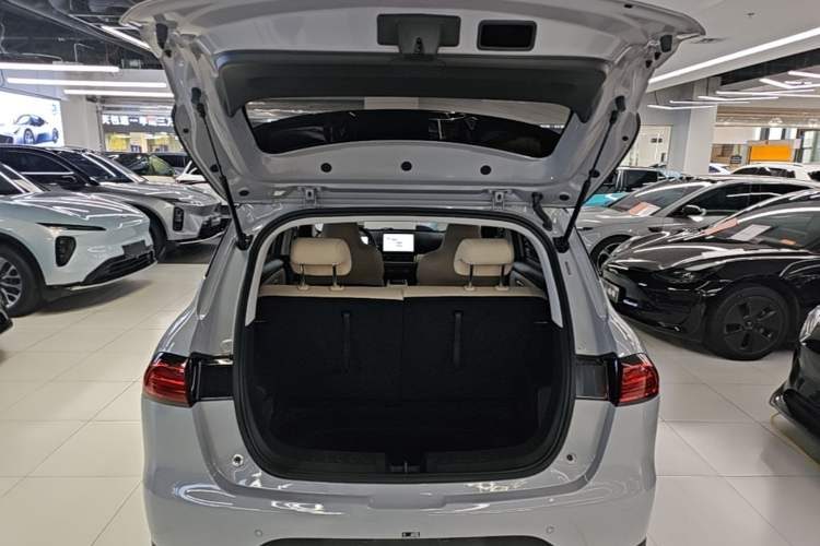 Used Wuling Bingo PLUS 2024 510 km Flagship Edition Four-Seater Version Trunk