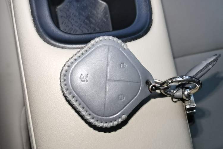 Used Wuling Bingo PLUS 2024 330 km Range Five-Seater Version Vehicle Key