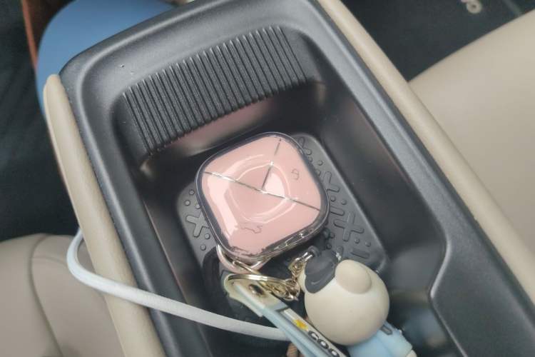 Used Wuling Bingo PLUS 2024 510 km Flagship Edition Four-Seater Version Vehicle Key