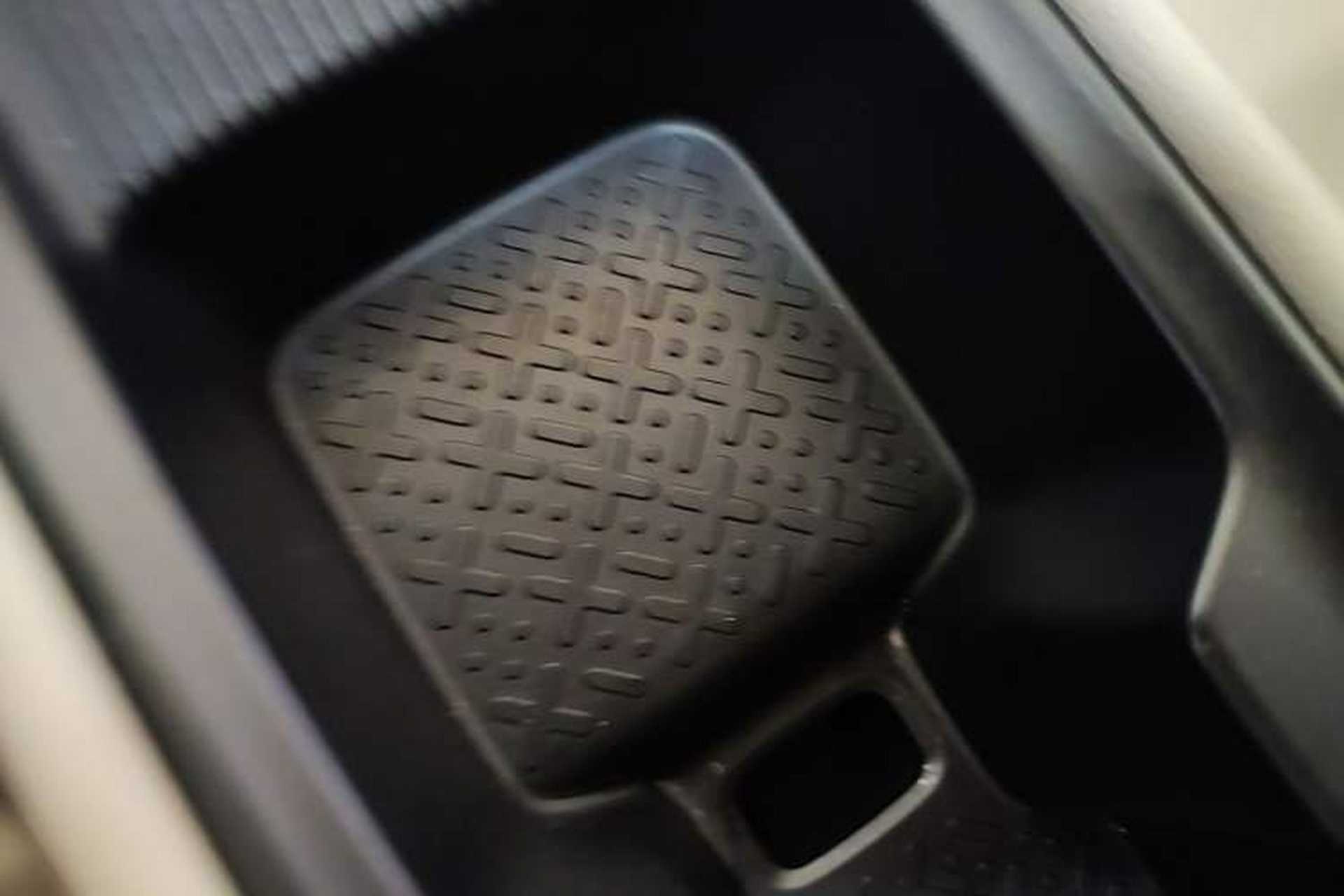 Used Wuling Bingo PLUS 2024 510 km Flagship Edition Four-Seater Version Vehicle Key