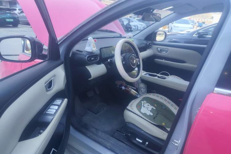 Used Wuling Bingo PLUS 2024 510 km Flagship Edition Four-Seater Version Driver Seat