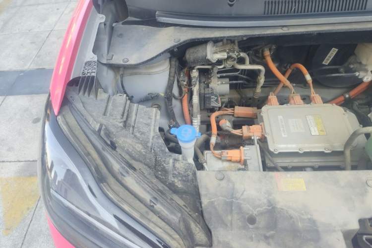 Used Wuling Bingo PLUS 2024 510 km Flagship Edition Four-Seater Version Engine Bay Right