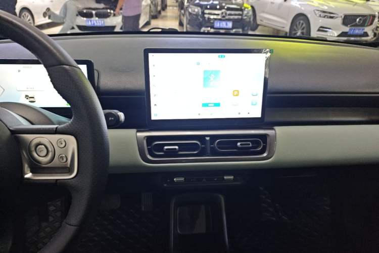 Used Wuling Bingo PLUS 2024 510 km Flagship Edition Four-Seater Version Audio And AC Panel