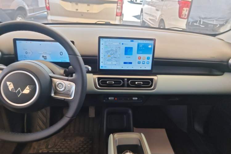 Used Wuling Bingo PLUS 2024 510 km Flagship Edition Four-Seater Version Audio And AC Panel