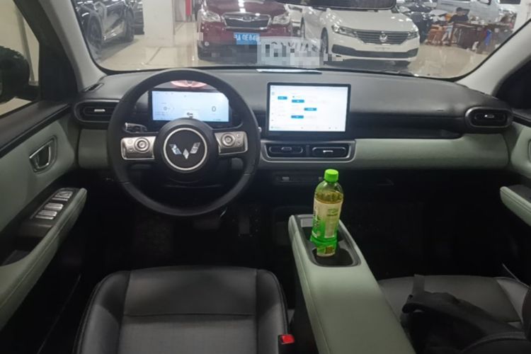 Used Wuling Bingo PLUS 2024 510 km Flagship Edition Four-Seater Version Center Console