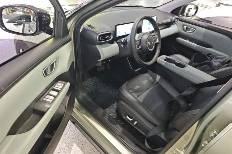 Used Wuling Bingo PLUS 2024 510 km Flagship Edition Four-Seater Version Driver Seat