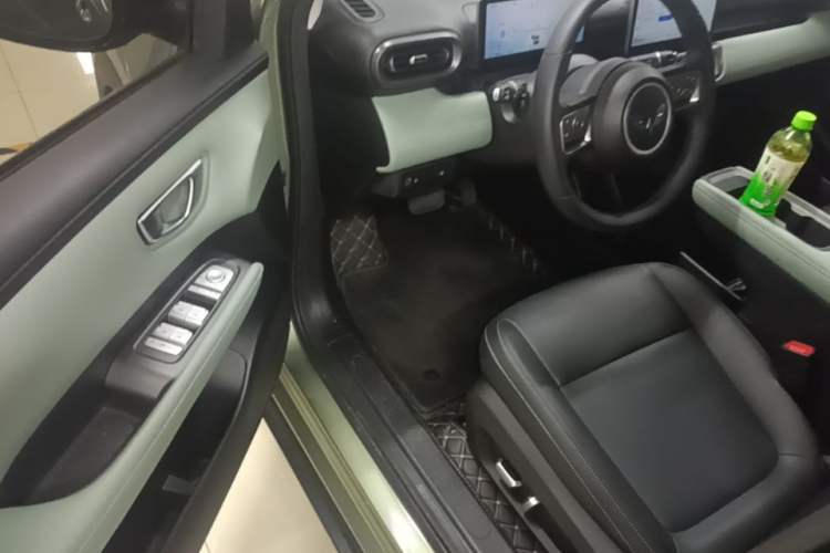 Used Wuling Bingo PLUS 2024 510 km Flagship Edition Four-Seater Version Driver Seat