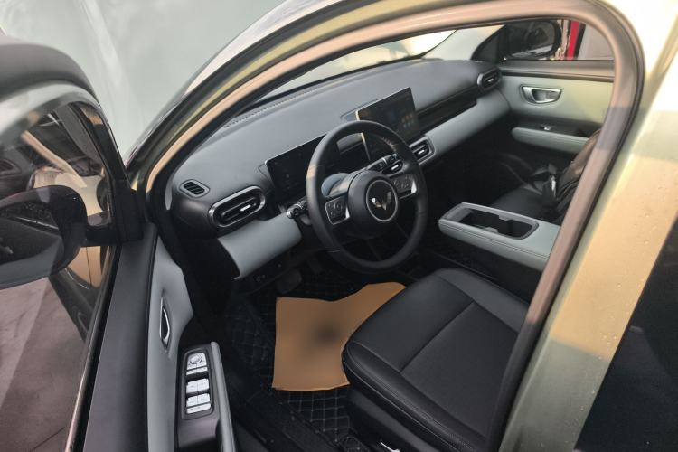 Used Wuling Bingo PLUS 2024 510 km Flagship Edition Four-Seater Version Driver Seat