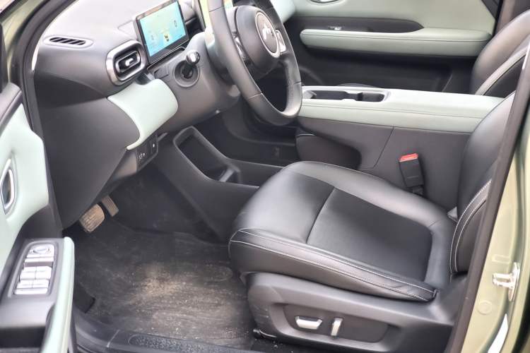 Used Wuling Bingo PLUS 2024 510 km Flagship Edition Four-Seater Version Interior 2