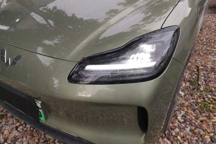 Used Wuling Bingo PLUS 2024 510 km Flagship Edition Four-Seater Version Left Front Headlight