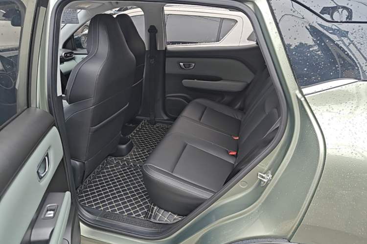 Used Wuling Bingo PLUS 2024 510 km Flagship Edition Four-Seater Version Left Rear Seat