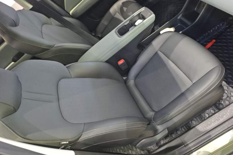 Used Wuling Bingo PLUS 2024 510 km Flagship Edition Four-Seater Version Right Front Seat