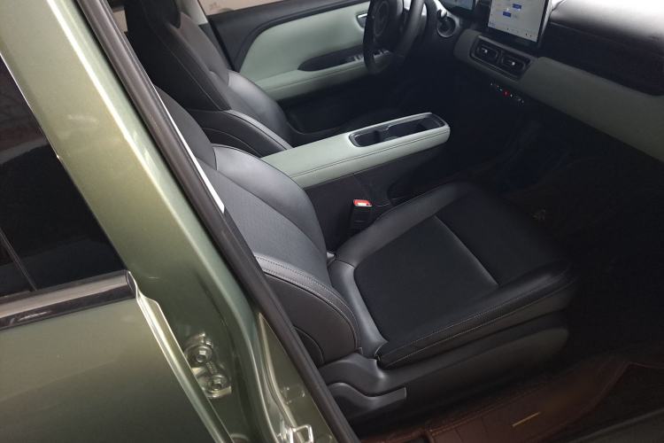 Used Wuling Bingo PLUS 2024 510 km Flagship Edition Four-Seater Version Right Front Seat