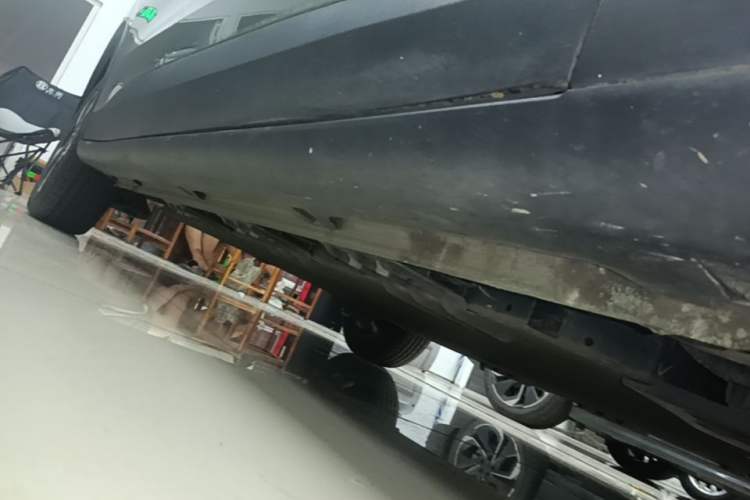 Used Wuling Bingo PLUS 2024 510 km Flagship Edition Four-Seater Version Right Side Sill