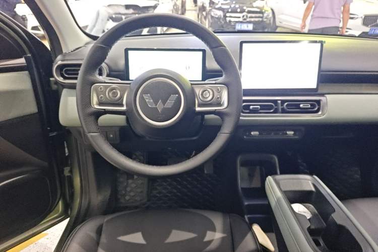 Used Wuling Bingo PLUS 2024 510 km Flagship Edition Four-Seater Version Steering Wheel