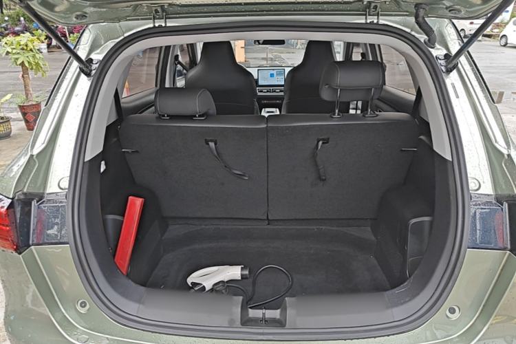 Used Wuling Bingo PLUS 2024 510 km Flagship Edition Four-Seater Version Trunk