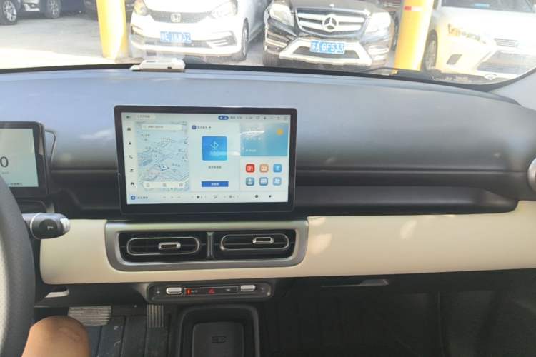 Used Wuling Bingo PLUS 2024 510 km Flagship Edition Four-Seater Version Audio And AC Panel