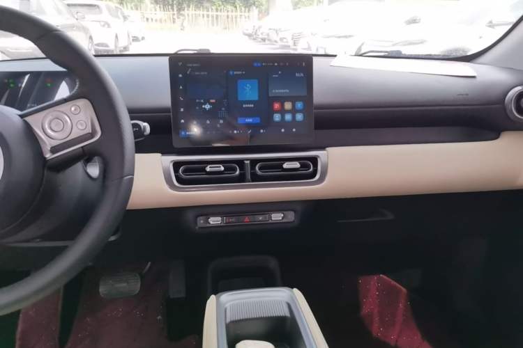 Used Wuling Bingo PLUS 2024 510 km Flagship Edition Four-Seater Version Audio And AC Panel
