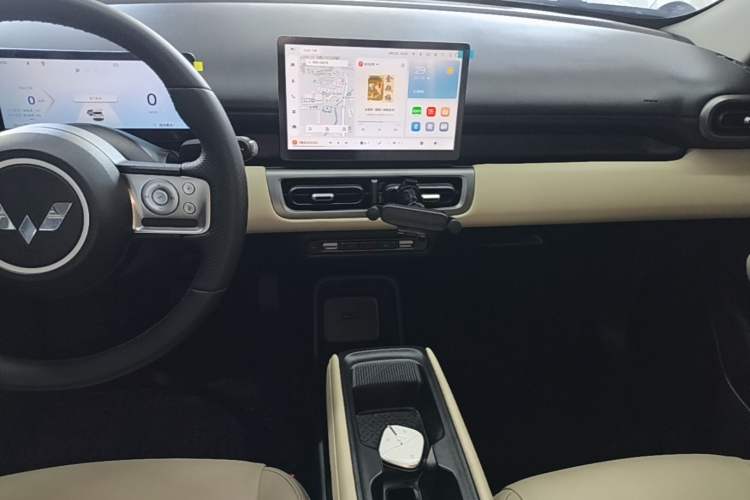 Used Wuling Bingo PLUS 2024 401 km Range 5-Seater Version Audio And AC Panel