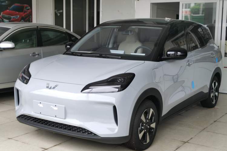 Used Wuling Bingo PLUS 2024 330 km Range Five-Seater Version Guazi used car, China used car export, Used car for sale, Used  cars, Cheapest cars for sale