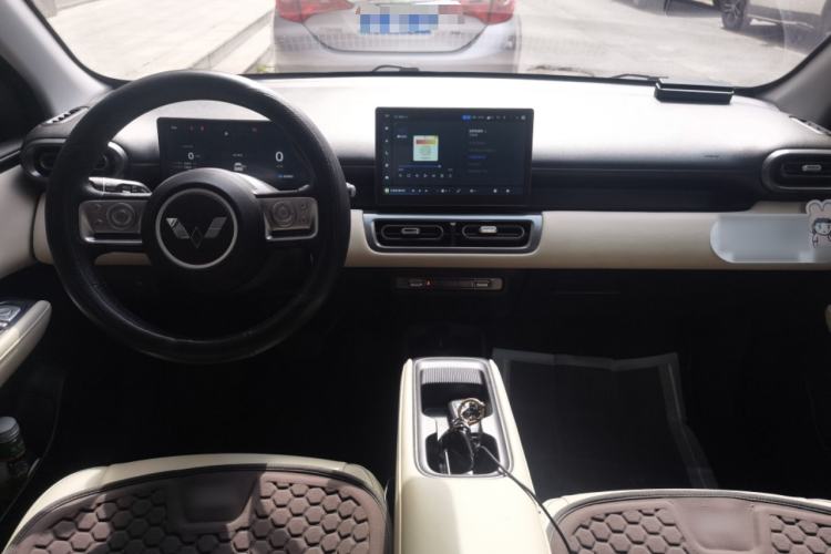 Used Wuling Bingo PLUS 2024 510 km Flagship Edition Four-Seater Version Center Console