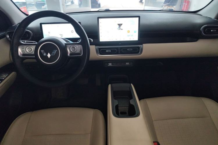 Used Wuling Bingo PLUS 2024 510 km Flagship Edition Four-Seater Version Center Console