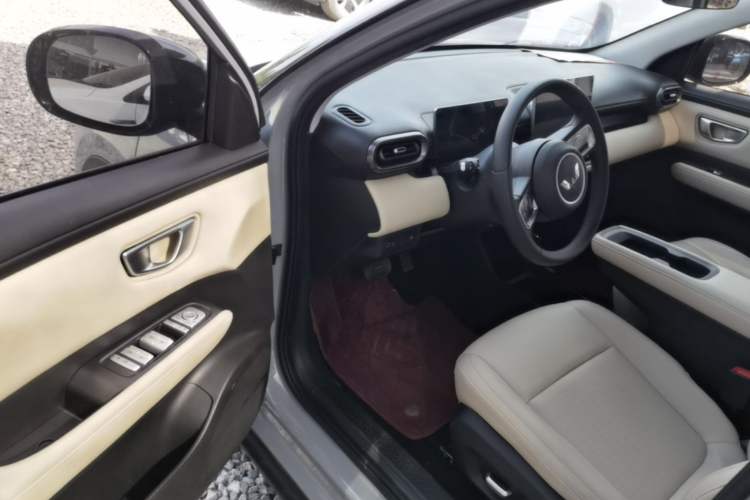 Used Wuling Bingo PLUS 2024 510 km Flagship Edition Four-Seater Version Driver Seat