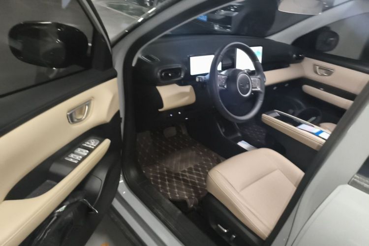 Used Wuling Bingo PLUS 2024 510 km Flagship Edition Four-Seater Version Driver Seat