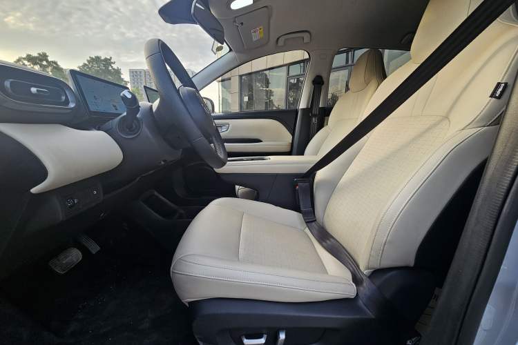 Used Wuling Bingo PLUS 2024 510 km Flagship Edition Four-Seater Version Driver Seat