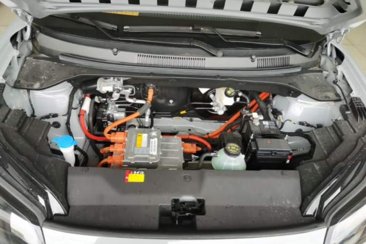 Used Wuling Bingo PLUS 2024 330 km Range Five-Seater Version Engine Bay