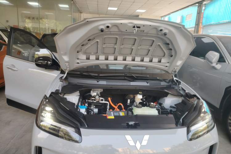 Used Wuling Bingo PLUS 2024 510 km Flagship Edition Four-Seater Version Engine Bay