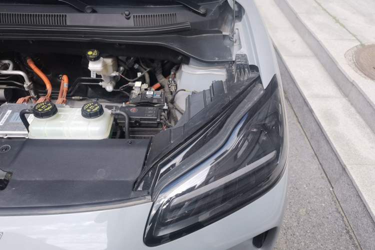 Used Wuling Bingo PLUS 2024 510 km Flagship Edition Four-Seater Version Engine Bay Left